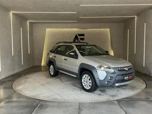 Carro Fiat Palio Weekend 2015 Adventure Locker 1.8 8V (Flex)