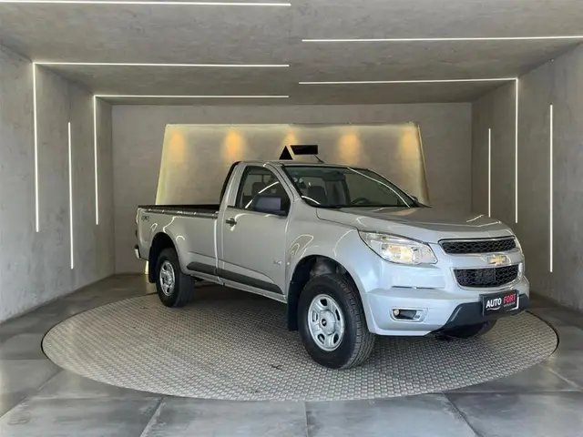Carro Chevrolet S10 Cabine Simples 2015 S10 2.8 CTDi Cabine Simples LS 4WD