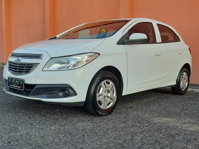 Carro Chevrolet Onix 2014 1.0 LT SPE/4