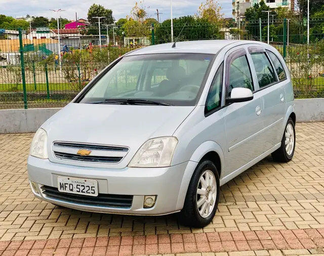 Carro Chevrolet Meriva 2010 Premium 1.8 (Flex) (easytronic)