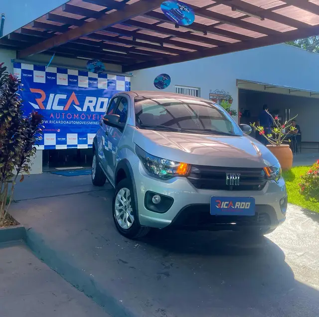 Carro Fiat Mobi 2025 Like 1.0