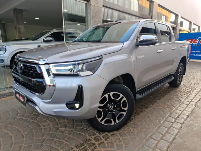 Carro Toyota Hilux Cabine Dupla 2023 SRX Limited 4x4 2.8 Diesel