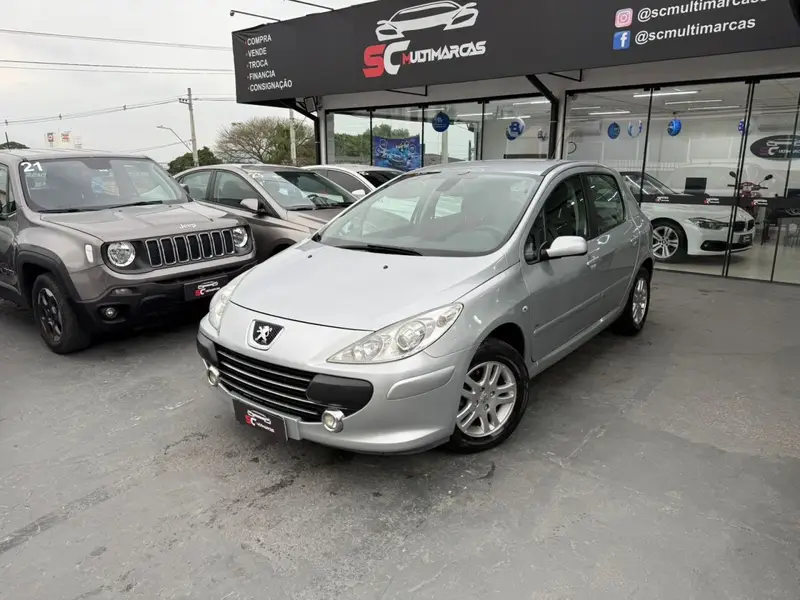 Peugeot 307 Hatch. Presence 1.6 16V (flex)