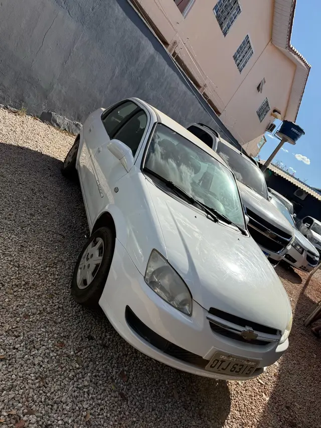 Carro Chevrolet Classic 2014 LS VHC E 1.0 (Flex)