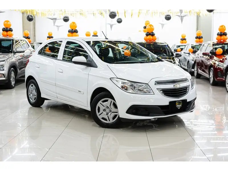 Chevrolet Onix 1.0 LT SPE/4