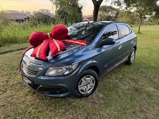 Carro Chevrolet Onix 2015 1.4 LT SPE/4