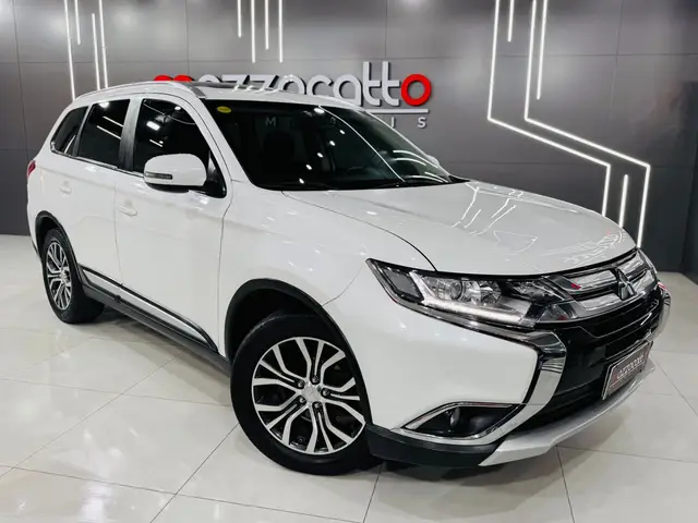 Carro Mitsubishi Outlander 2017 2.0 16V CVT