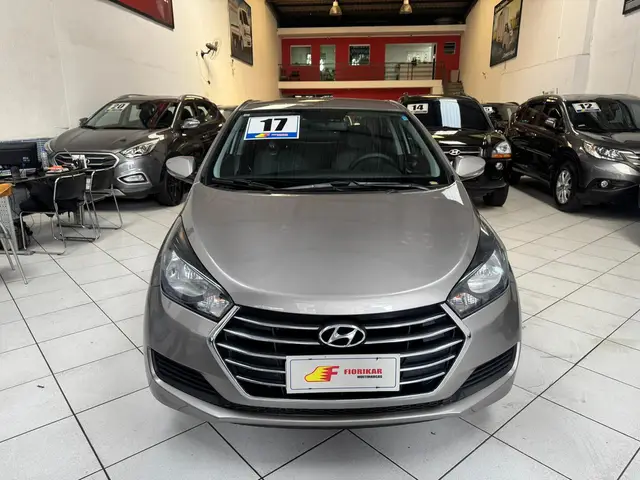 Carro Hyundai HB20S 2017 1.0 Comfort Plus (Flex)