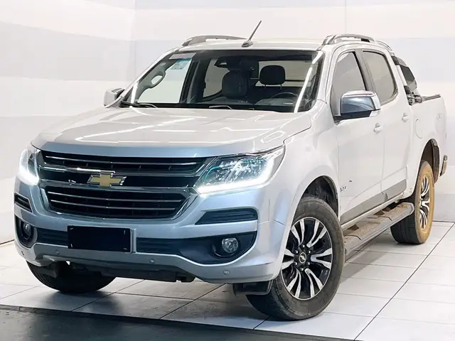 Carro Chevrolet S10 Cabine Dupla 2018 S10 2.5 ECOTEC SIDI LTZ 4WD (Cabine Dupla) (Aut)