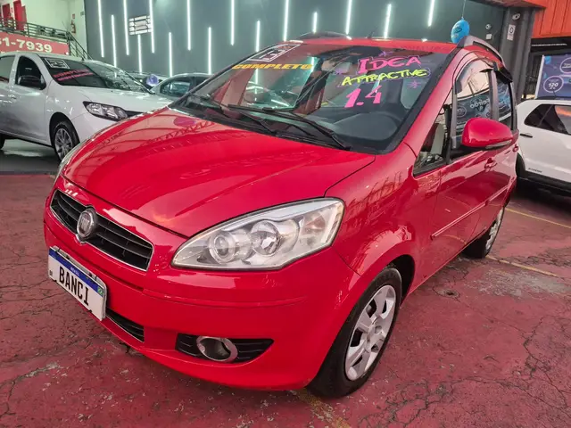 Carro Fiat Idea 2013 Attractive 1.4 8V (Flex)