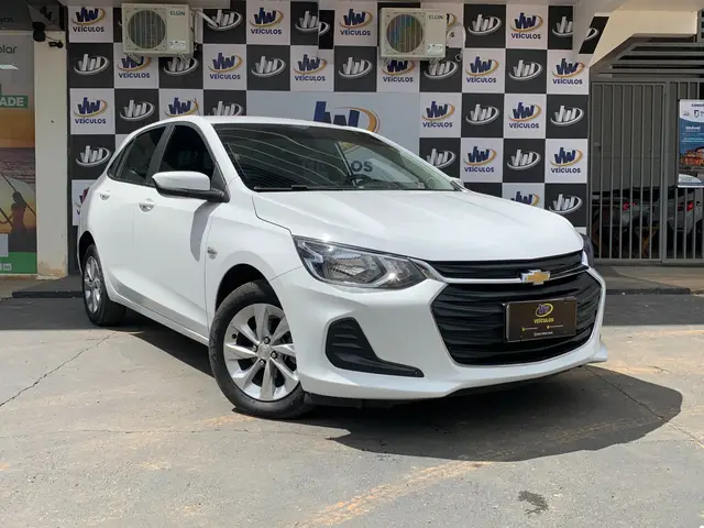 Carro Chevrolet Onix 2023 LT 1.0