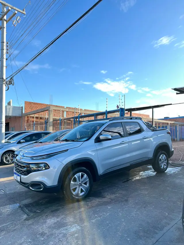 Carro Fiat Toro 2018 Freedom Road 1.8 16V Flex Aut.