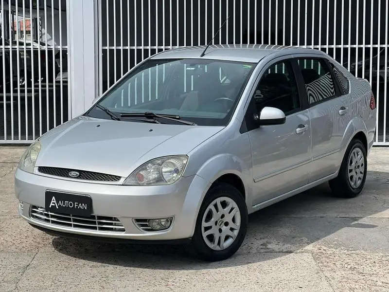 Ford Fiesta Sedan 1.6 (Flex)
