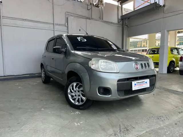 Carro Fiat Uno 2015 Vivace 1.0 8V (Flex) 4p