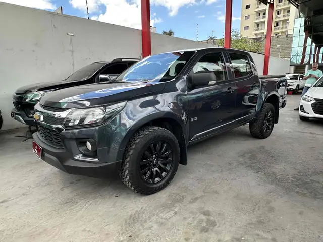 Carro Chevrolet S10 Cabine Dupla 2023 LT 2.8 Turbodiesel (Aut.)