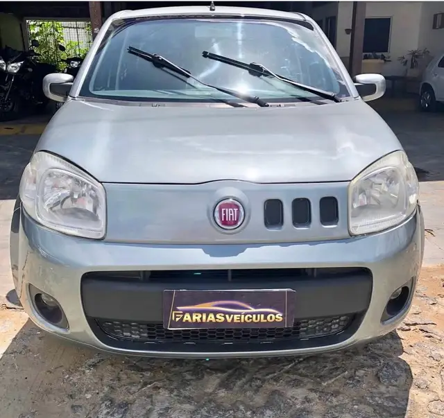 Carro Fiat Uno 2014 Vivace College 1.0 8V (Flex) 4p