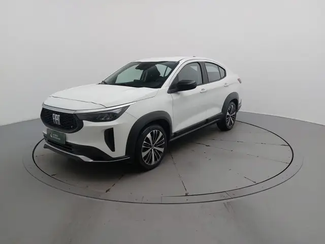 Carro Fiat Fastback 2024 Audace