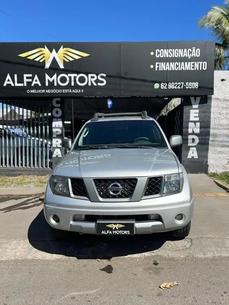 Nissan LE Attack 2.5 4X4 (Cab.Dupla) (aut)