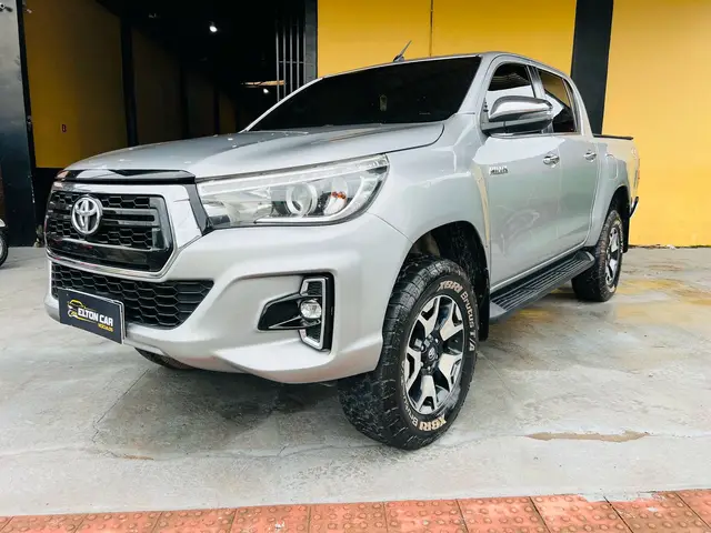 Carro Toyota Hilux Cabine Dupla 2019 Hilux 2.8 TDI SRX CD 4x4 (Aut)