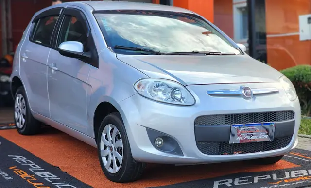 Carro Fiat Palio 2013 Attractive 1.0 8V (Flex)