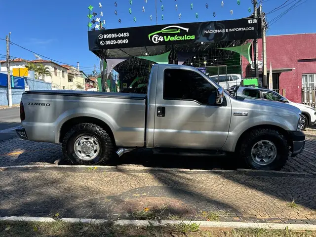Carro Ford F-250 2005 F250 XLT 4.2 Turbo (Cab Simples)