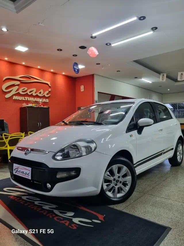 Carro Fiat Punto 2013 Attractive 1.4 (Flex)