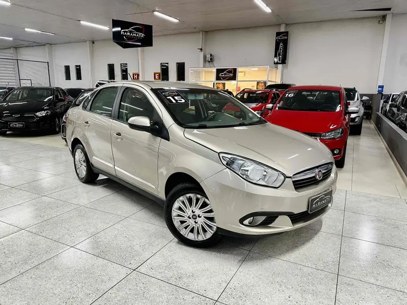 Fiat Grand Siena Essence 1.6 16V (Flex)