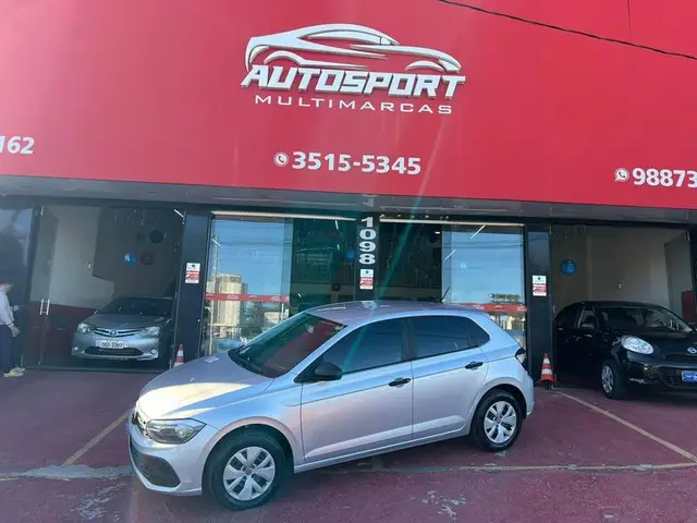 Carro Volkswagen Polo 2023 Track 1.0 Flex 12V 5p