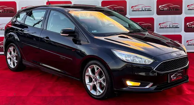 Carro Ford Focus Hatch 2018 SE 2.0 PowerShift