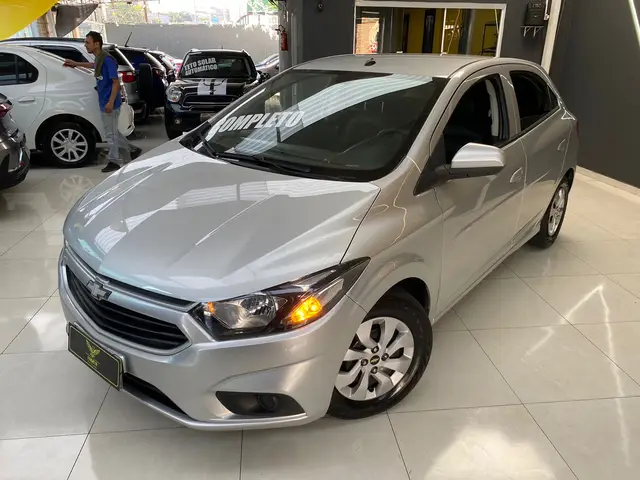 Carro Chevrolet Onix 2019 1.0 LT SPE/4