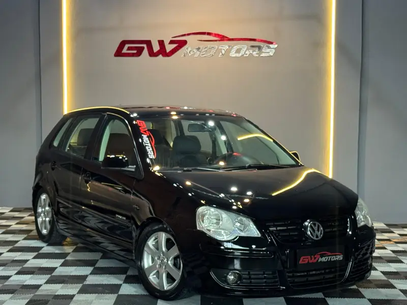 Volkswagen Polo Hatch. Sportline 1.6 8V (Flex)