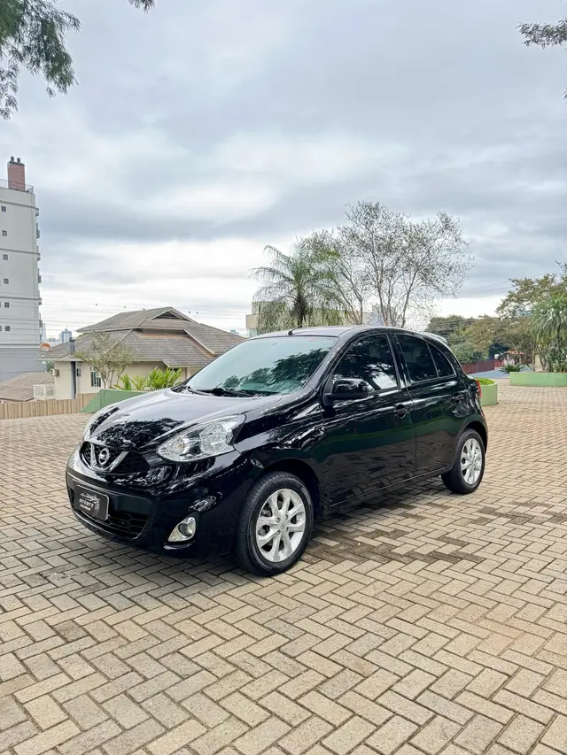 Carro Nissan March 2017 1.0 12V SV (Flex)