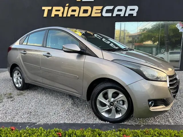 Carro Hyundai HB20S 2016 1.0 Comfort Plus (Flex)
