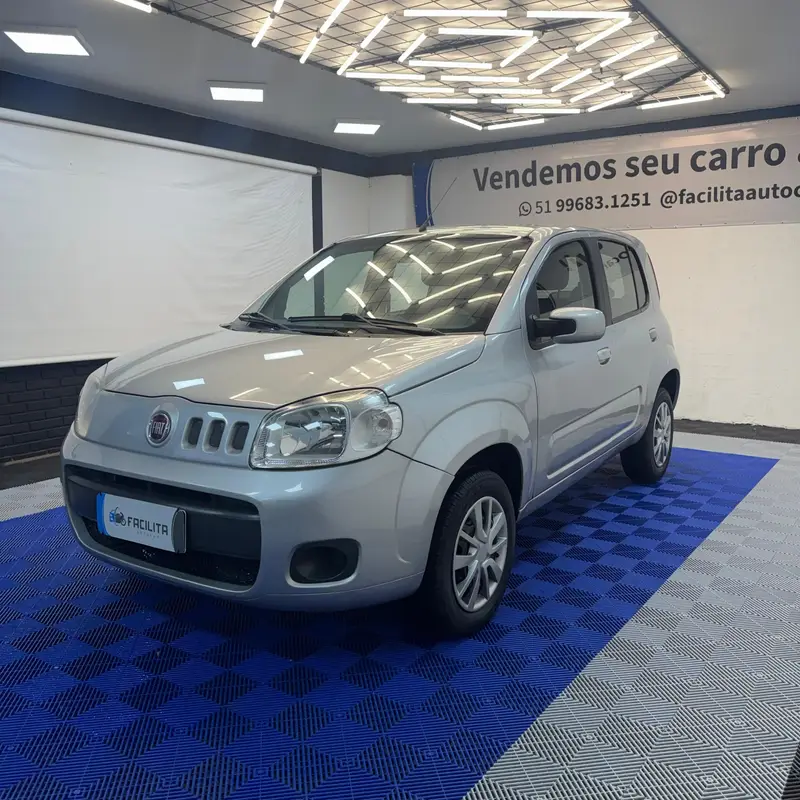 Fiat Uno Vivace 1.0 8V (Flex) 4p