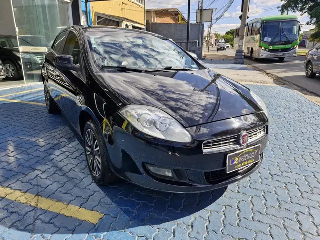 Carro Fiat Bravo 2014 Essence Wolverine 1.8 16V Dualogic (Flex)