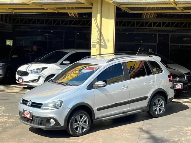 Carro Volkswagen SpaceCross 2012 1.6 8V (Flex)