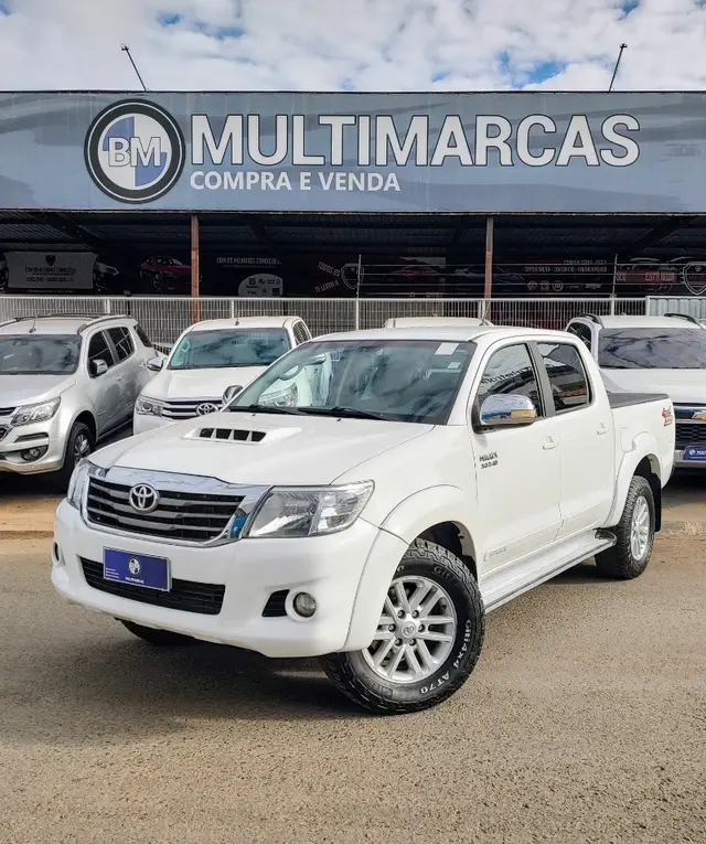 Carro Toyota Hilux Cabine Dupla 2015 Hilux 3.0 TDI 4x4 CD SRV Top (Aut)