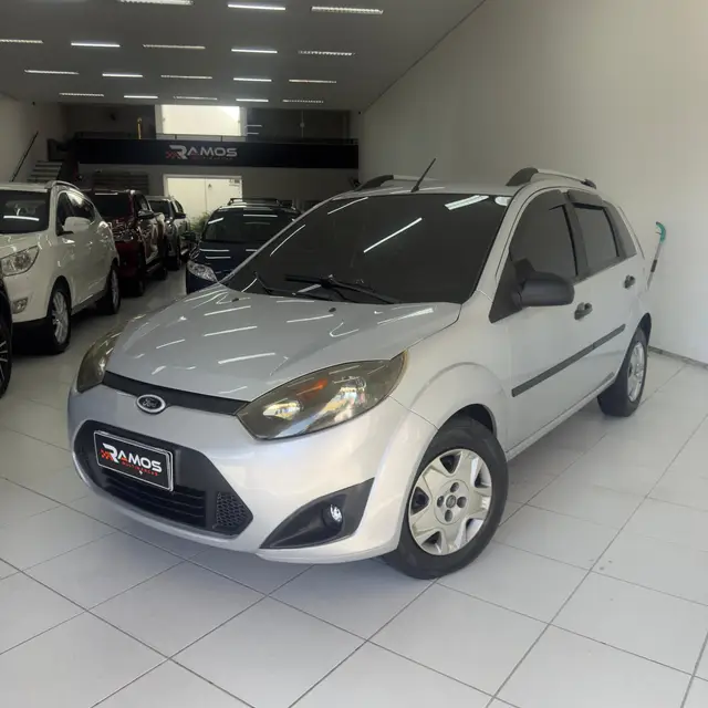 Carro Ford Fiesta Hatch 2011 1.0 (Flex)