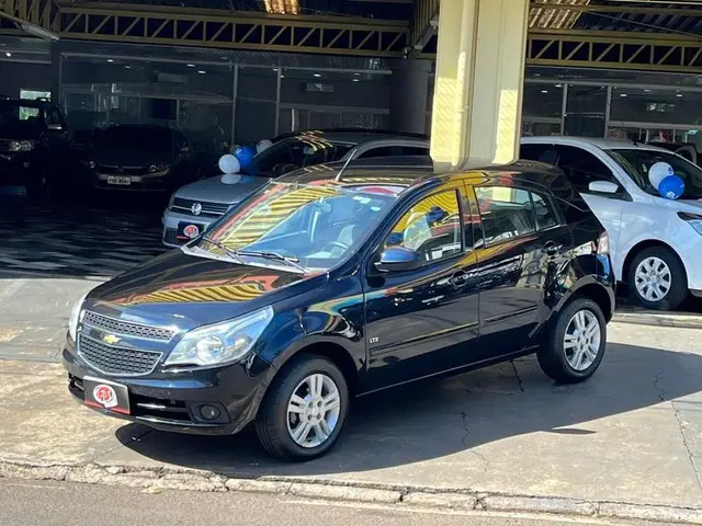 Carro Chevrolet Agile 2011 LTZ 1.4 8V (Flex)