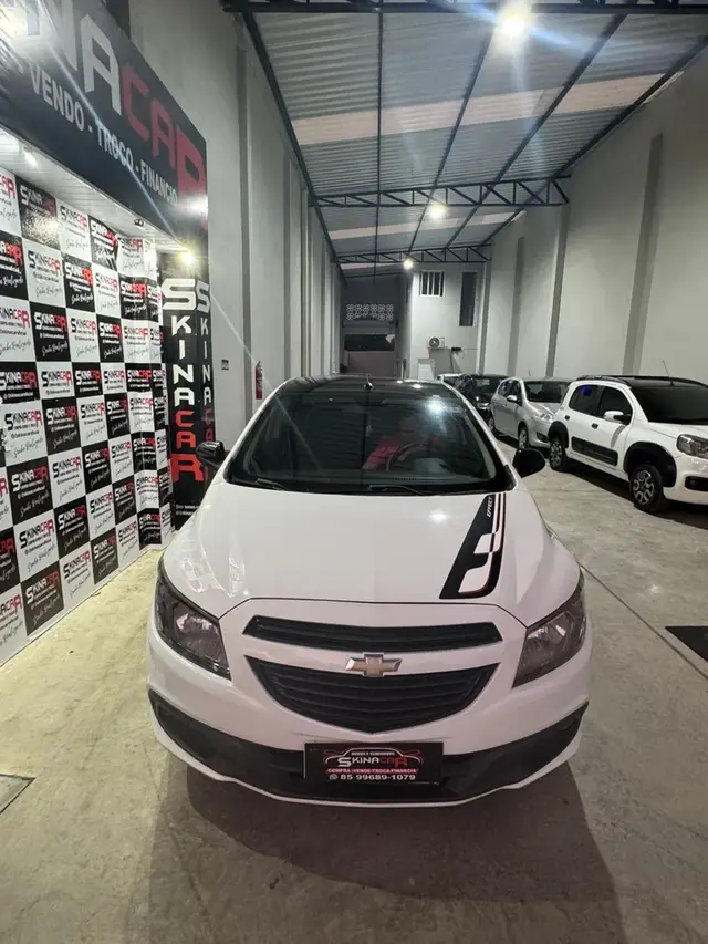 Carro Chevrolet Onix 2015 1.4 Effect SPE/4
