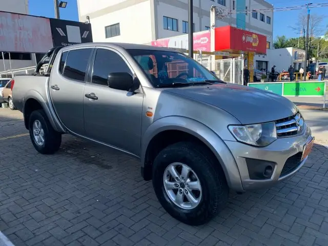 Carro Mitsubishi L200 Triton Sport 2015 2.4 HLS (Flex)