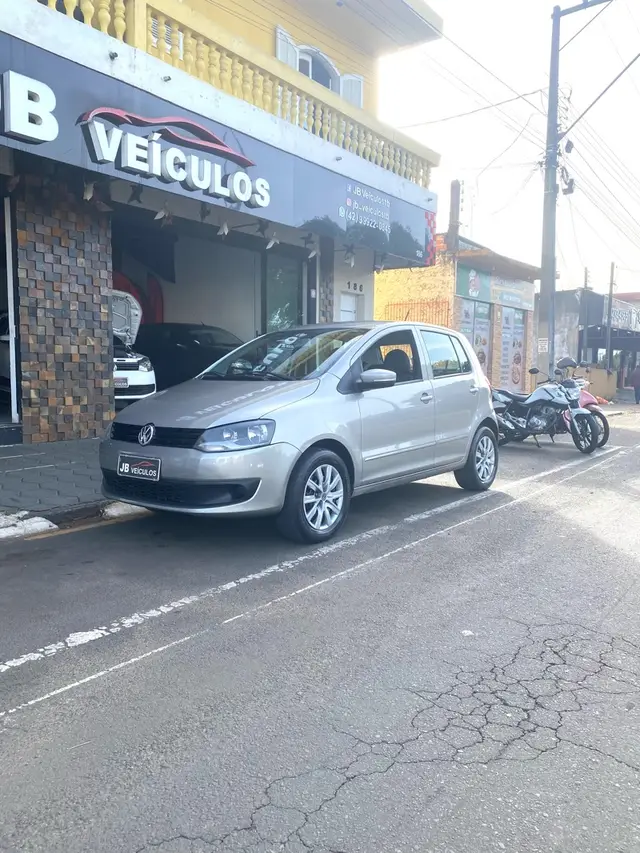 Carro Volkswagen Fox 2012 1.6 VHT (Flex)