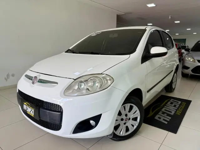Carro Fiat Palio 2013 Attractive 1.0 8V (Flex)