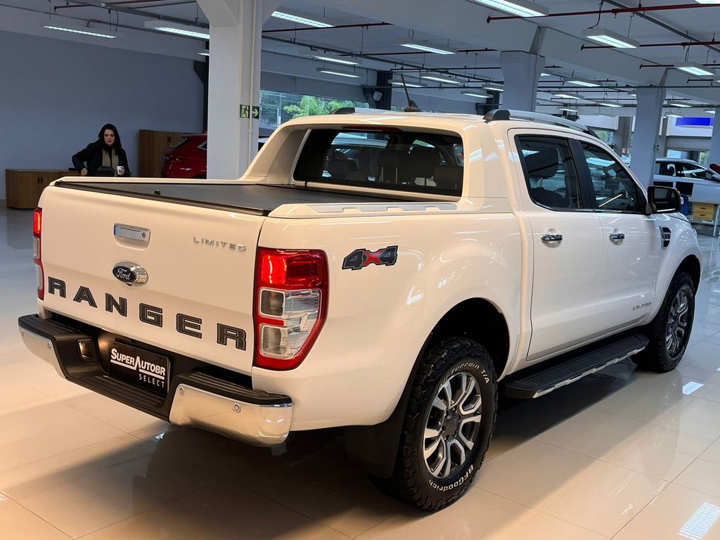 Ranger Cabine Dupla Limited 3.2 Turbodiesel 20V 4x4 (Aut)