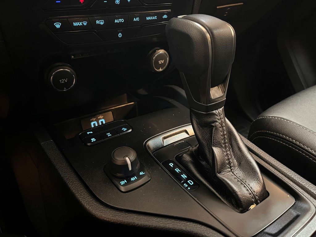 Ranger Cabine Dupla Limited 3.2 Turbodiesel 20V 4x4 (Aut)
