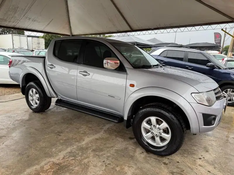 Mitsubishi L200 Triton Sport 2.4 HLS (Flex)