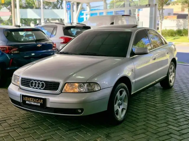 Carro Audi A4 2000 2.4 V6 30V
