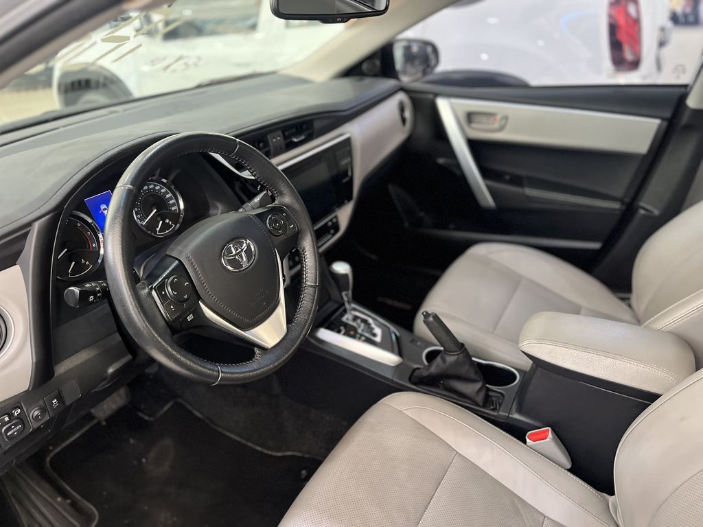 Corolla 2.0 XEi Multi-Drive S (Flex)