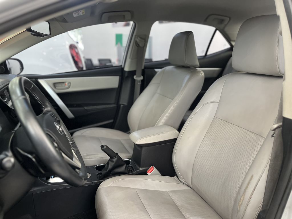 Corolla 2.0 XEi Multi-Drive S (Flex)