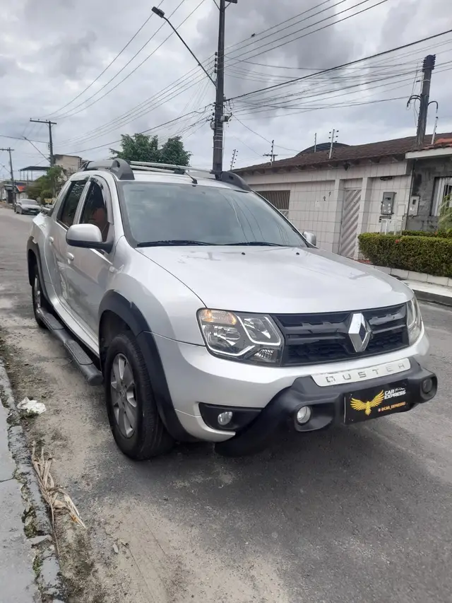 Carro Renault Duster Oroch 2016 1.6 16V SCe Dynamique (Flex)